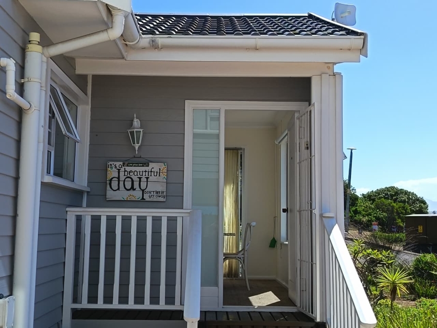 4 Bedroom Property for Sale in Bergsig Western Cape